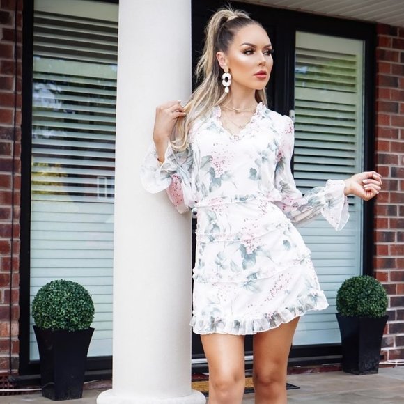 White Floral Print Long Sleeve V-Neck Open Back Frill Hem Tiered Mini Dress - Picture 3 of 9